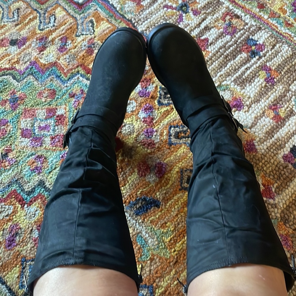 Torrid knee high black faux suede boots size 11